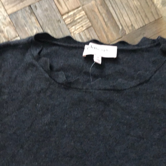 🆕Philosophy Gray scalloped sweater. Size S - Picture 5 of 13